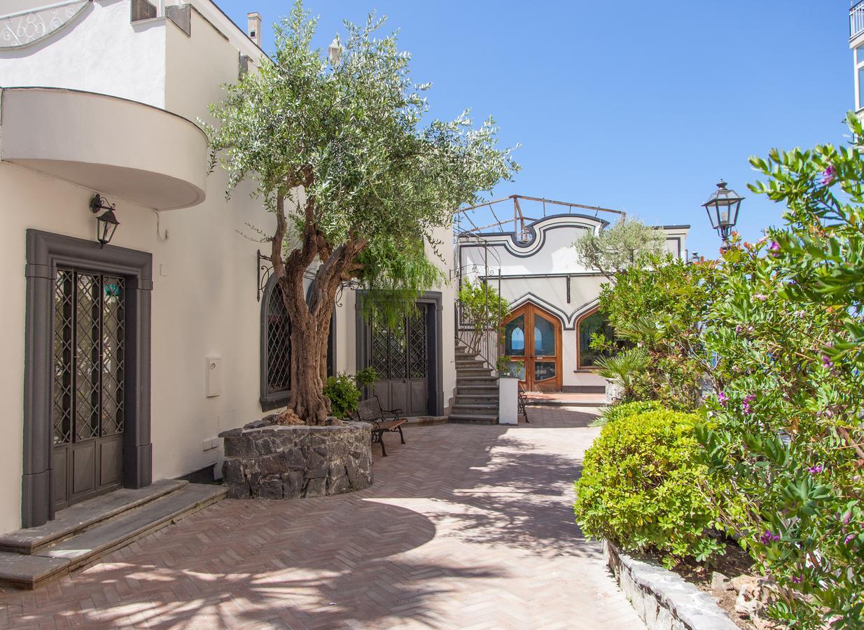 Casa Restino Bed & Breakfast Torre del Greco Bagian luar foto