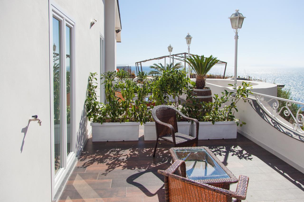 Casa Restino Bed & Breakfast Torre del Greco Bagian luar foto